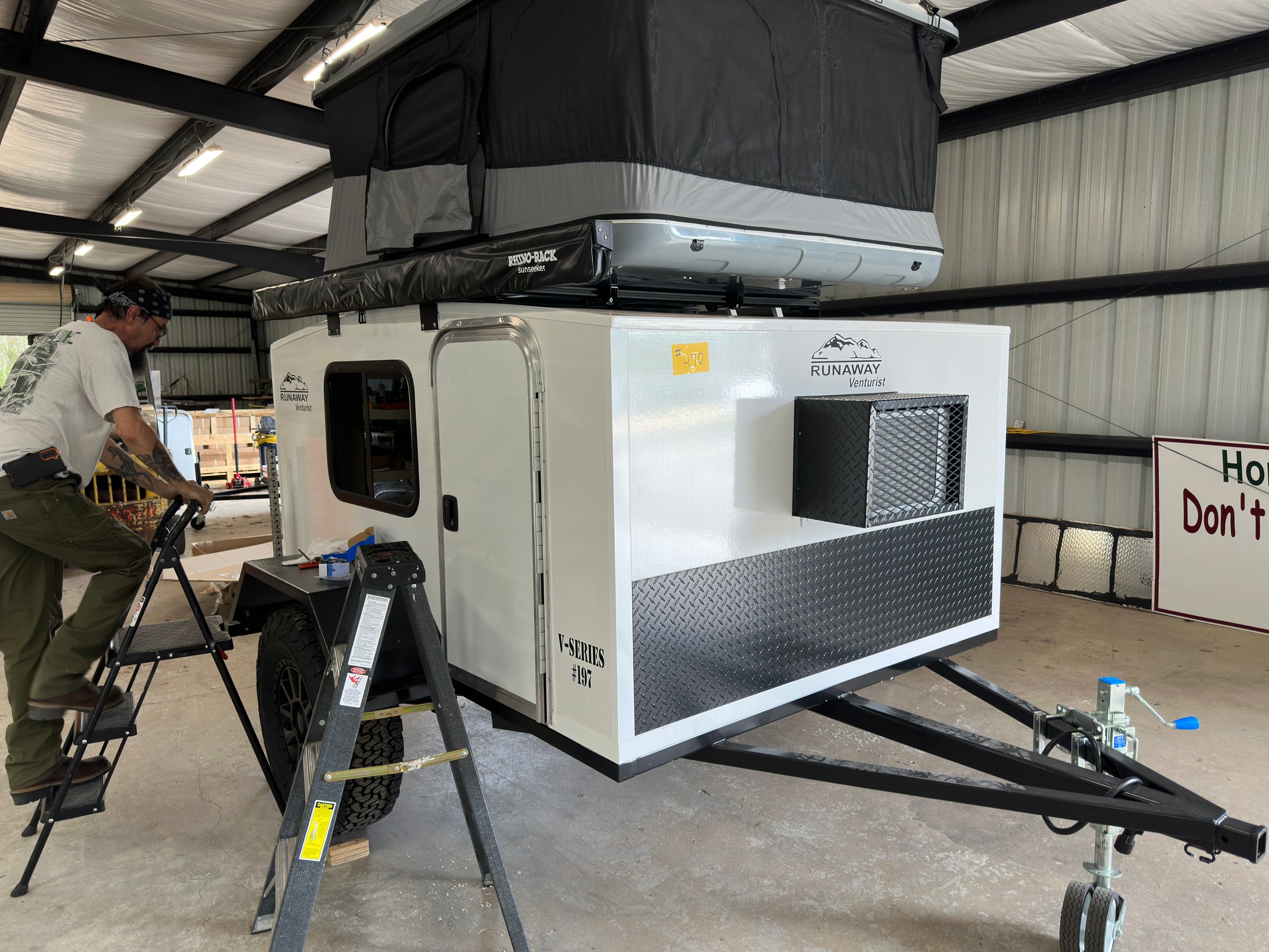 Jnmerunaway Campers For Sale 29 - lkpx0ws